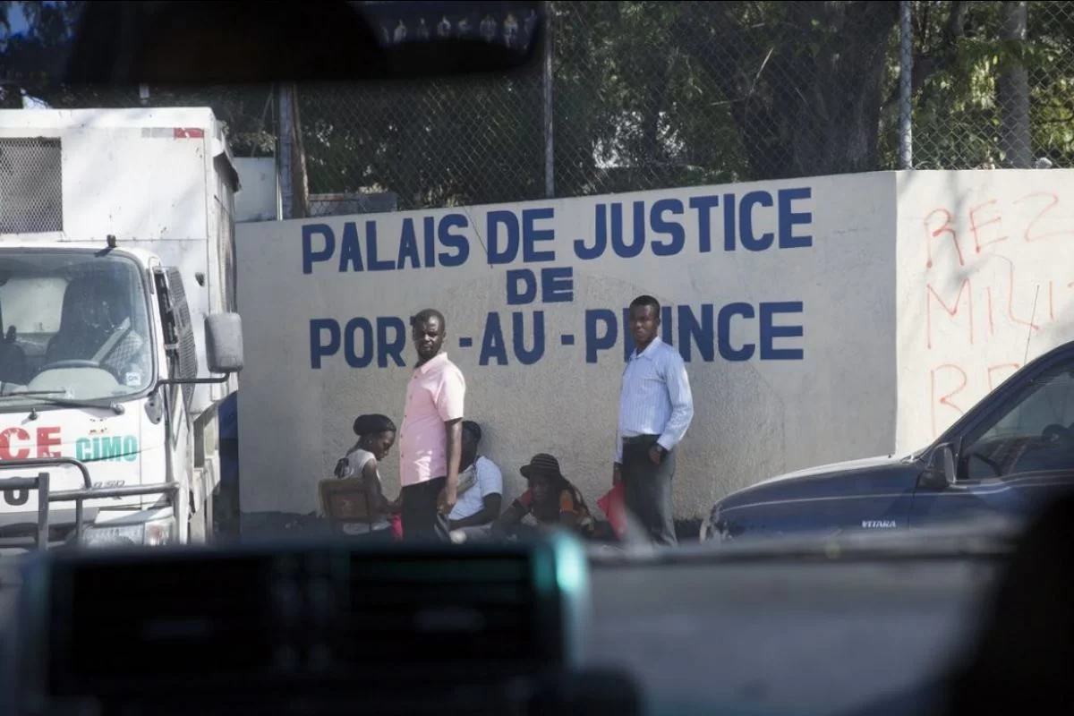 The Public Prosecutor’s Office of Port-au-Prince robbed